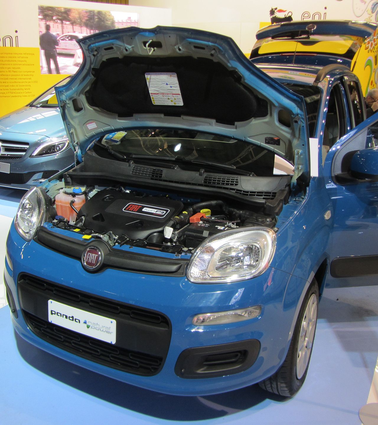 1280px-Motor_Show_Bologna_2012_-_Fiat_Panda_a_Metano.jpg