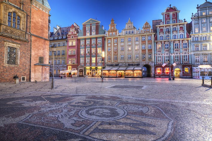 16xWROCŁAWSKI_RATUSZ_RYNEK_WROCŁAWSKIE_KAMIENICE-min.jpg