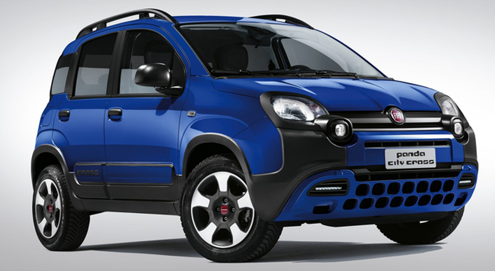 2474673_1335_fiat_panda_city_cross_4x2.jpg