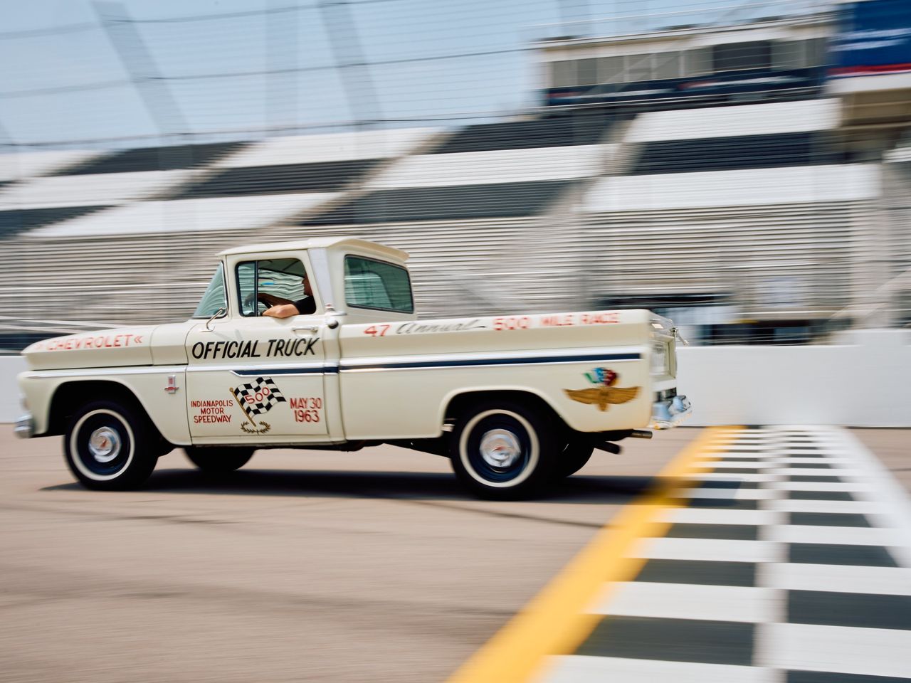 Best Buy Cup safety car.jpg