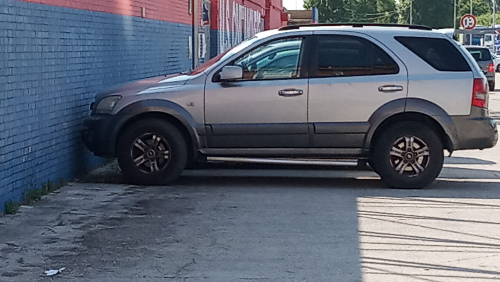 kia sorento.jpg