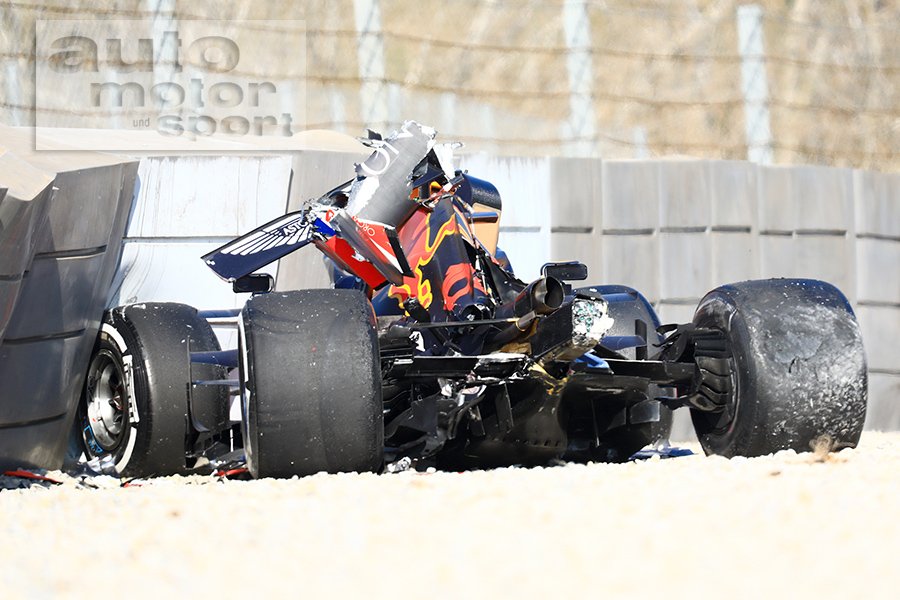 RedBull Gasly.jpg